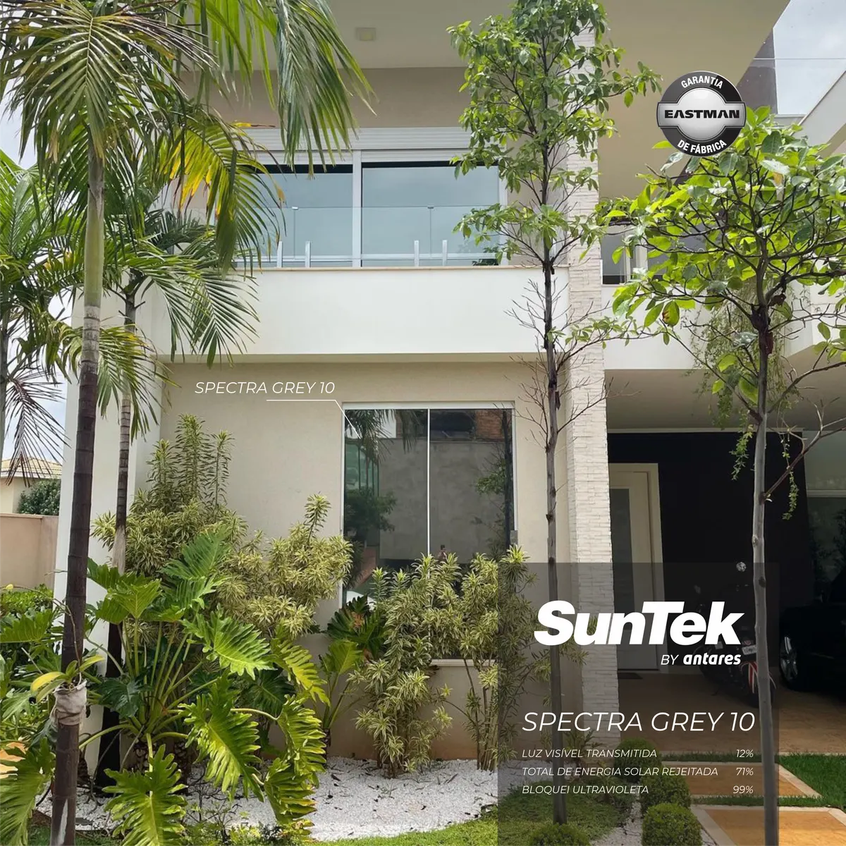 Fachada residencial com película fumê Spectra Grey 10